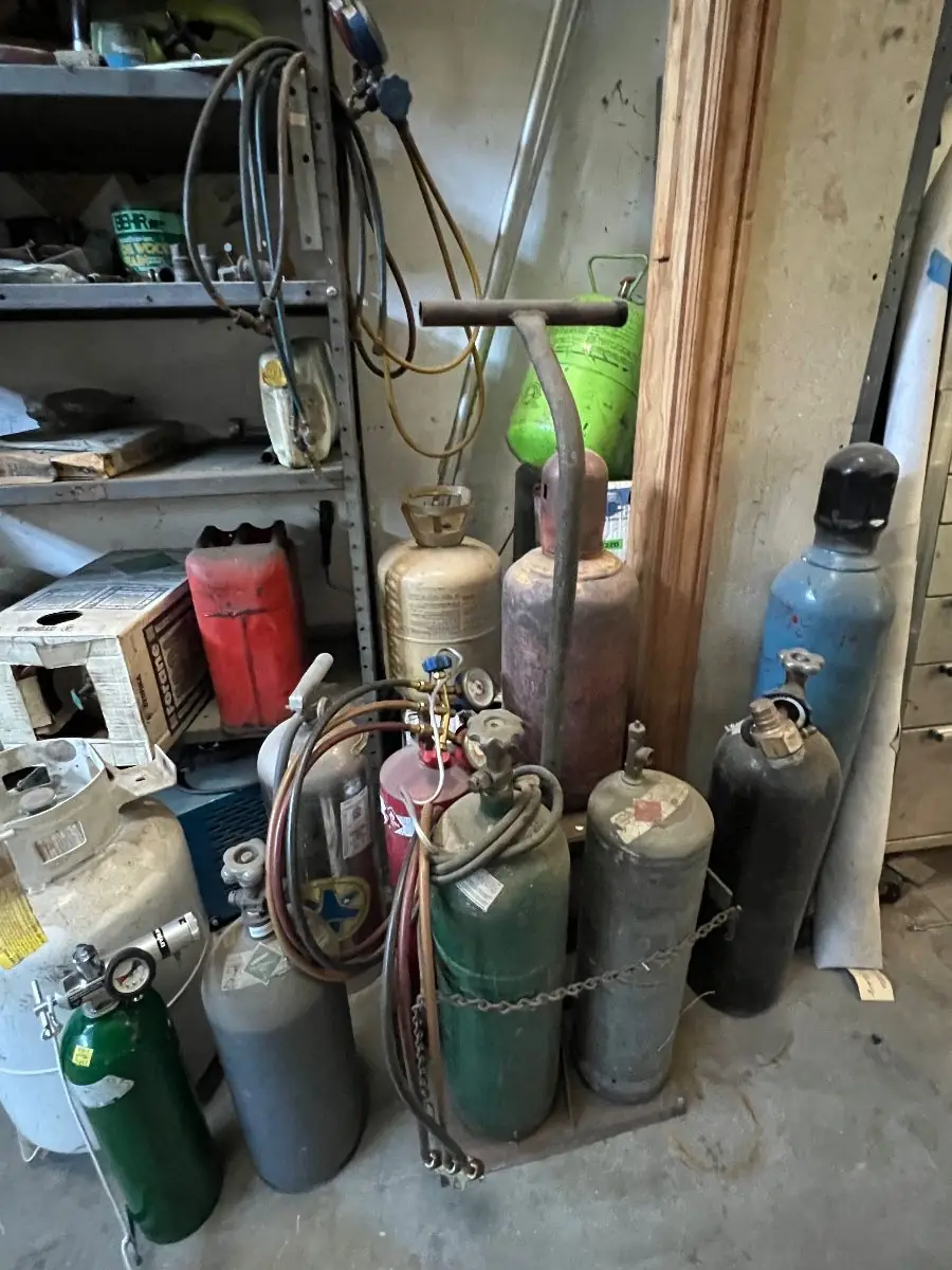 Green Industrial Gas Cylinder with Hoses