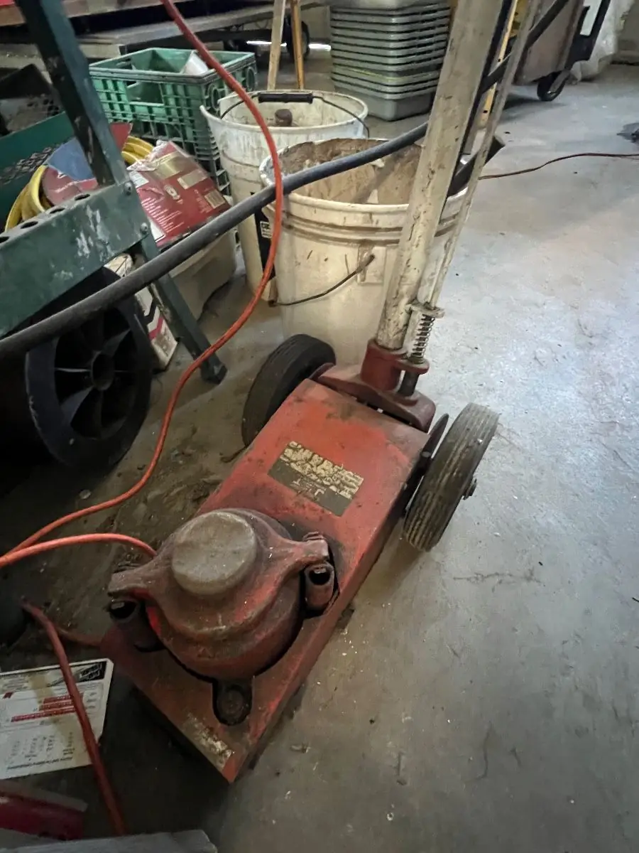 Heavy Duty Hydraulic Floor Jack