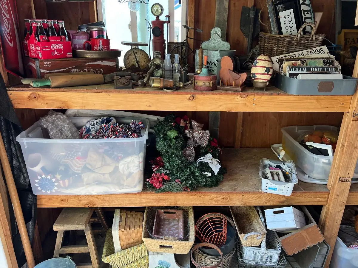 Vintage Style Tabletop Scale